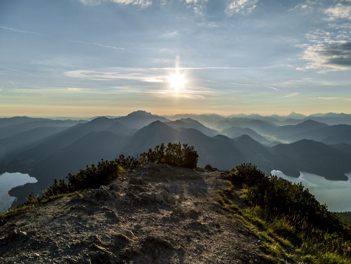 Sonnenaufgang Herzogstand Sommer, © Tourist Information Kochel a. See, Foto: Th. Kujat