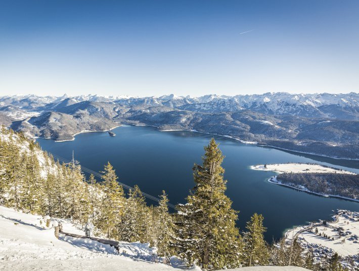 Ausblick Walchensee Winter, © Touristinformation Kochel a. See, Fotograf: Th. Kujat