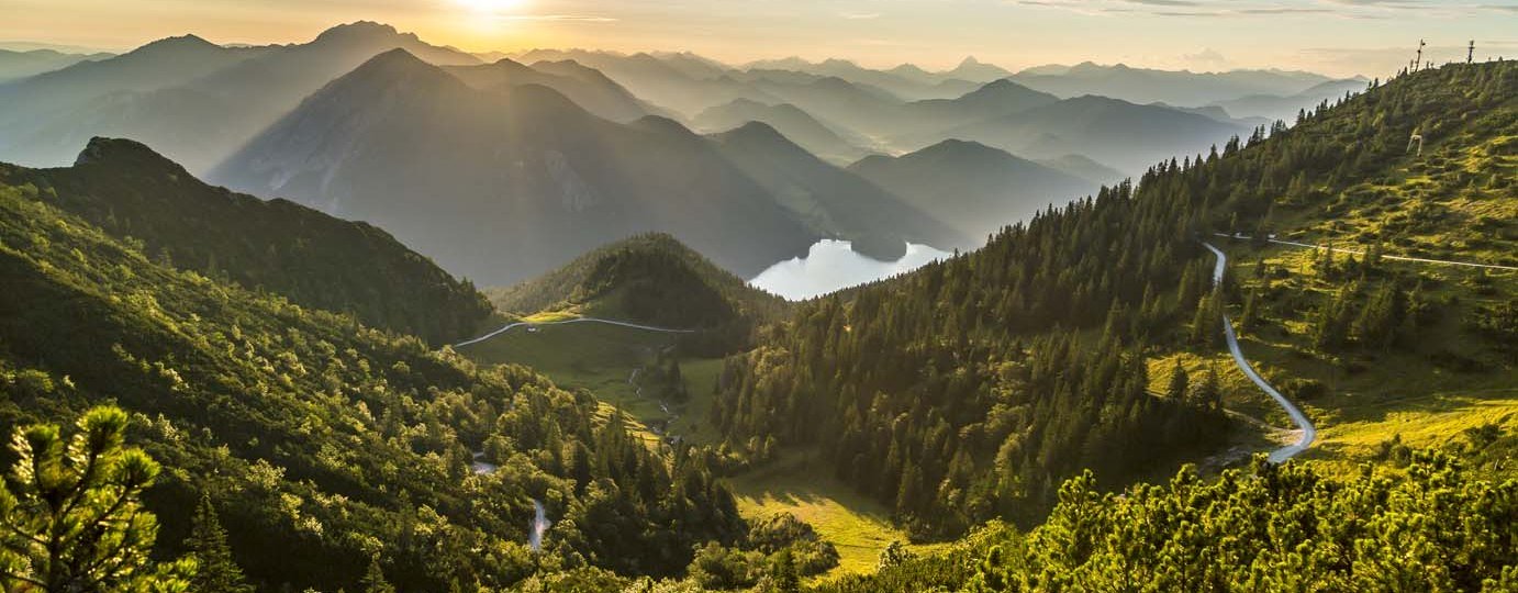 Sonnenaufgang Herzogstand 1, © Tourist Information Kochel a. See, Fotograf Kujat